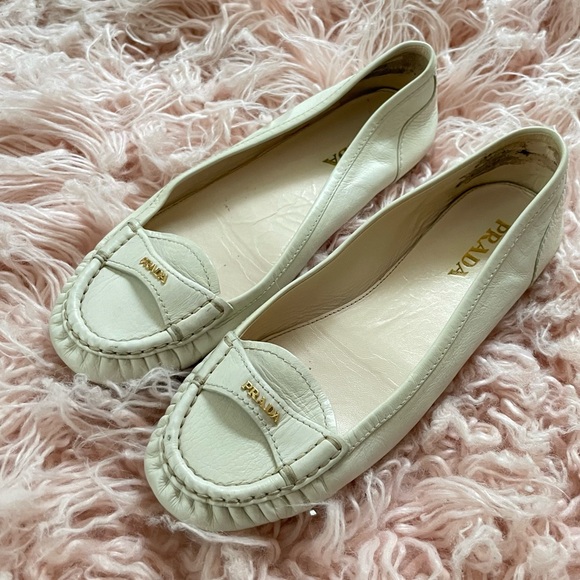 💯 PRADA Cream Loafers Size 36 - Picture 2 of 13